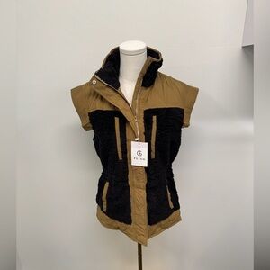 NWT faux fur lined olive green vest XS